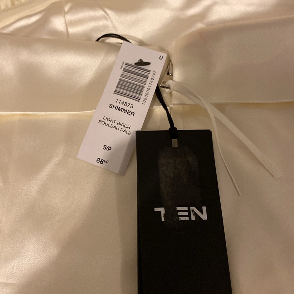 Aritzia Cream Ten Shimmer Satin Bustier Strapless Top- NWT - Picture 4 of 8